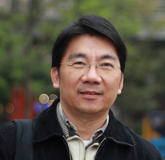 莊順興教授照片